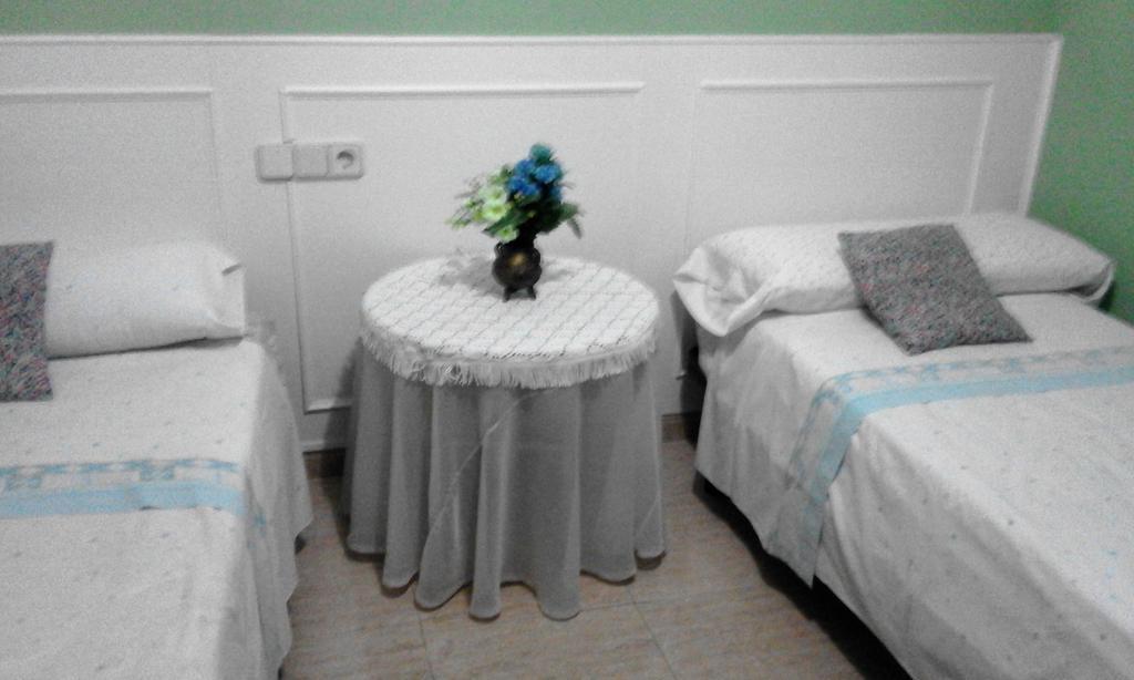 Callao Pension Madrid Buitenkant foto